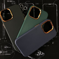 Miniatyrbild 1 av 5: iPhone 13 Pro klassiskt skal i veganskt läder guldram & guldknappar Green one size