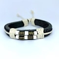 Miniatyrbillede 3 af 3: Håndlavet armbånd i sort læder & hvid knude Black one size