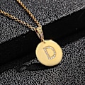 Miniatyrbilde 4 av 8: Runde bokstavamuletter i gull- og zirkongullbelagte halskjeder Gold one size