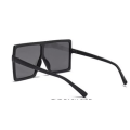 Pikkukuva 3 / 7: Neliön mittaiset aurinkolasit UV400 Kim Black one size