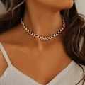 Miniatyrbild 2 av 5: Statement halsband med pärlor strass vacker lyx high class Guld one size