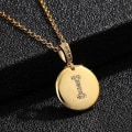 Pikkukuva 4 / 9: Pyöreät kirjaimet amuletit kullasta ja zirkonikullatut kaulakorut Gold one size