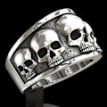 Miniatyrbillede 3 af 3: Stor ring med kraniet skelet sort hvid rock punk Silver one size
