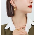 Miniatyrbilde 3 av 3: Noorzai Scandinavia -Geometriske øredobber 18K gull ujevn '' studs '' Gold one size