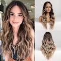 Miniatyrbillede 1 af 4: TG Ombre Brunblond Paryk til Kvinder Lang Blond Paryk Blond Bølget Paryk Lang Bølget Midterskilning Paryk Varmebestandig