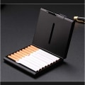 Miniatyrbild 3 av 4: Cigarettfodral (Svart) för 20 cigaretter, fodral med dubbla flikar