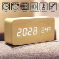 Miniatyrbillede 2 af 5: Træ Digital Ur Multifunktion Led Vækkeur Med Tid/Temperatur/Dato Display Og Stemmestyring Brun