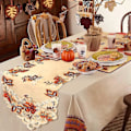 Miniatyrbild 1 av 3: Broderad höstbordslöpare Thanksgiving-dekor, 15 X 67 tum lönnlöv bordslöpare för hösten