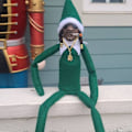 Miniatyrbilde 7 av 7: Snoop on A Stoop Hip Hop Elver Spyer på Stoppende Julenisse Dukke Dekorasjon