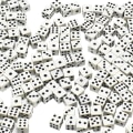 Miniatyrbillede 1 af 5: Galaxy 200 stk 8 mm hvide minitærninger med sorte prikker 6-sidede terninger Standardspiltærninger