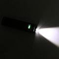 Miniatyrbilde 5 av 5: LED Lommelykt Lommelykt Utendørs Håndlampe Bærbar Oppladbar (Svart)