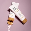 Miniatyrbillede 3 af 6: B.tan Det Er Kærlighed. En Daily Moisturizer Bronzing Balm + Glove