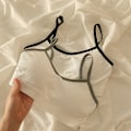 Pikkukuva 4 / 8: Saumattomat urheilurintaliivit Selkänojattomat olkaimettomat rintaliivit Push Up Bralette Gray