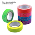 Miniatyrbillede 2 af 5: 6 Ruller Fluorescerende Klæbebånd, Lysende Neon Gaffer Tape, Selvklæbende UV Sortlys Reaktiv Spike Tape Gløder i Mørket