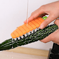 Miniatyrbild 3 av 5: Grönsaksrengöringsborste Multifunktionell Morotsformad Pp Söt Potatis Skrubb för Kök