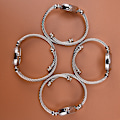Miniatyrbillede 3 af 8: 1 stk sølv armbåndsure kvinder mode armbånd quartz ur s C one size