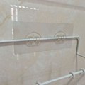 Miniatyrbild 2 av 5: Väggmonterad självhäftande krok under trådhylla hängare Transparent 15*6*6CM