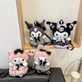 Pikkukuva 2 / 8: Plushie Sanrio Pehmoleikkikassi Kuromi My Melody Suuri Kapasiteetti K A3