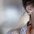 Miniatyrbilde 4 av 7: Rhinestone bowknot øredobber for kvinner personlighet Unik D onesize