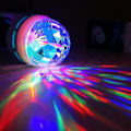 Miniatyrbilde 4 av 5: 3W Automatisk Roterende Krystallkule RGB LED Scene Lys Pære Lampe DJ Disco Party - du (FMY)