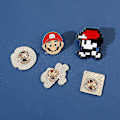 Pikkukuva 3 / 5: 5 kpl/setti Game Super Marios -rintakoristeet Mario Bros -neula reput, vaatteet, takit, hatut koristeluun (FMY)