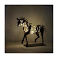 Miniatyrbild 1 av 3: Hästskulptur i Metall med LED-Ljus, Djurskulptur för Hemmet, Restaurangdekoration, Inflyttningspresent G  (FMY) Luminous