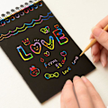Miniatyrbilde 1 av 5: Regnbue Scratch Paper Art - Magisk Scratch Off Håndverksett For Barn Fargetegning Notatblokk Forsyning For Jenter Gutter (FMY)