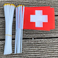 Miniatyrbild 3 av 5: xvggdg 100 st 14 * 21 cm Schweiz Handviftande Nationalflagga Schweizisk handflagga (FMY) Red 14  by  21cm