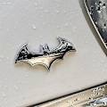 Miniatyrbilde 2 av 5: 3-delt 3D Metall Flaggermus Bil Logo Klistremerker Batman Merke Hale Klistremerker Mote (FMY)