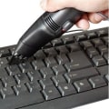 Pikkukuva 4 / 4: 2x Mini USB-imurilla varustettu näppäimistö pölynpoistaja kannettavalle tietokoneelle ja pöytätietokoneelle - Perheen ja toimiston näppäimistön puhdistaja (FMY)