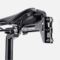 Miniatyrbild 3 av 5: Kaesi WEST BIKING Flaskhållarförlängare Hög Hållfasthet Svart CNC-skärning Vattenflaskhållare Adapter för Cykling Black