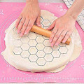 Miniatyrbillede 2 af 4: Pelmeni Form, Dumpling Form, 37 Huller Aluminium Dumpling Form (FMY)
