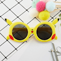 Pikkukuva 1 / 5: Lasten Lasit Muodikkaat Vahvat Pyöreät Kehykset Täyskehyksiset Mukavat Lasit Lasten Aurinkolasit Piirretty Pikachu (FMY)