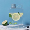 Miniatyrbild 5 av 5: Fyrkantig Vattenflaska 500ml Bärbar Platt Drickkopp Smal Kall Flaska Sportvattenflaska Sommarvattenflaska för Vandring B (FMY)