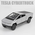 Pikkukuva 1 / 5: 1:32 Tesla Model X Model 3 Model S Model Y Metalliseos Automalli Painevaletut Leluauto Ääni Ja Valo Lasten Lelut Lapsille Lahjat Pojille Lelut Cybertruck Silver