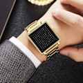 Miniatyrbillede 2 af 2: Digitalt armbåndsur med bogstaver og tal - Guld