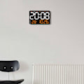 Miniatyrbild 2 av 4: Digital bordsklocka med stora LED-siffror och multifunktionell