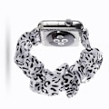 Miniatyrbild 2 av 3: Scrunchie White Leopard Armband Apple Watch 41/40/38 mm
