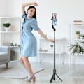 Miniatyrbild 4 av 6: Tech-Protect MagSafe Bluetooth Selfiestick TriPod Svart