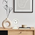 Miniatyrbild 4 av 5: Klassisk väckarklocka i metall, tyst väckarklocka liten analog bordsklocka för sängbord, sovrum, kontor white