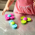 Miniatyrbillede 3 af 4: Fat Brain Toys Whirly Squigz