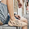 Miniatyrbild 2 av 3: Nya Beach Foam Runners sandaler unisex