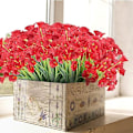 Miniatyrbillede 4 af 5: 24 Bundter Kunstige Blomster Udendørs UV-Resistente Kunstige Blomster Ingen Blegning Faux Plastikplanter Have Veranda Vindue Kassedesign (Dyb Rød)