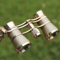 Miniatyrbilde 2 av 4: Mini metallkikkert 3x25 Lett retro kikkert med innebygd sammenleggbart håndtak for voksne barn kvinner i musikalske konsertopptredener--gull