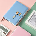 Miniatyrbillede 2 af 5: A5 Kodeordsbog med Lås Notebook Fortykket Notesblok Kreativ Hjerteformet Lås Sød Pige Kærligheds Lås Dagbog (Farve: Grå, Størrelse: A5)