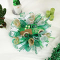 Miniatyrbilde 3 av 5: St. Patricks Day Krans Dekor Grønn Hengende Girlander med Trebil Full av Irske Kløver for Inngangsdør Bondegård Hage Utendørs Dekorasjon