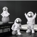 Miniatyrbild 4 av 5: 4 st Astronautfigurer, Rymdtema Tårta Dekorationer Miniatyr Astronaut Leksaker (Stjärna)