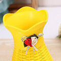 Miniatyrbillede 2 af 3: Blomsterkurv Plast Ornament Vas Blomster Rattan Plast Vævning Hjem Stue Dekoration Håndværk (Farve: Rød) Gul