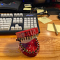 Miniatyrbillede 3 af 4: Boremaskine-bit Holder | Tandmodel Design | Holder Op Til 28 Bits | Passer Til 1/4 Tommer Hex Bit og Drive Bit Adapter (Rød)