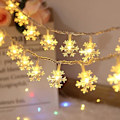 Miniatyrbillede 3 af 5: Dekorationer Indendørs Udendørs ，Julelys 19,6 ft 40 LED Snefnug Lys Vægdekoration Batteri Lyskæde，Vandtætte Lys til Ferie Bryllup Pa
